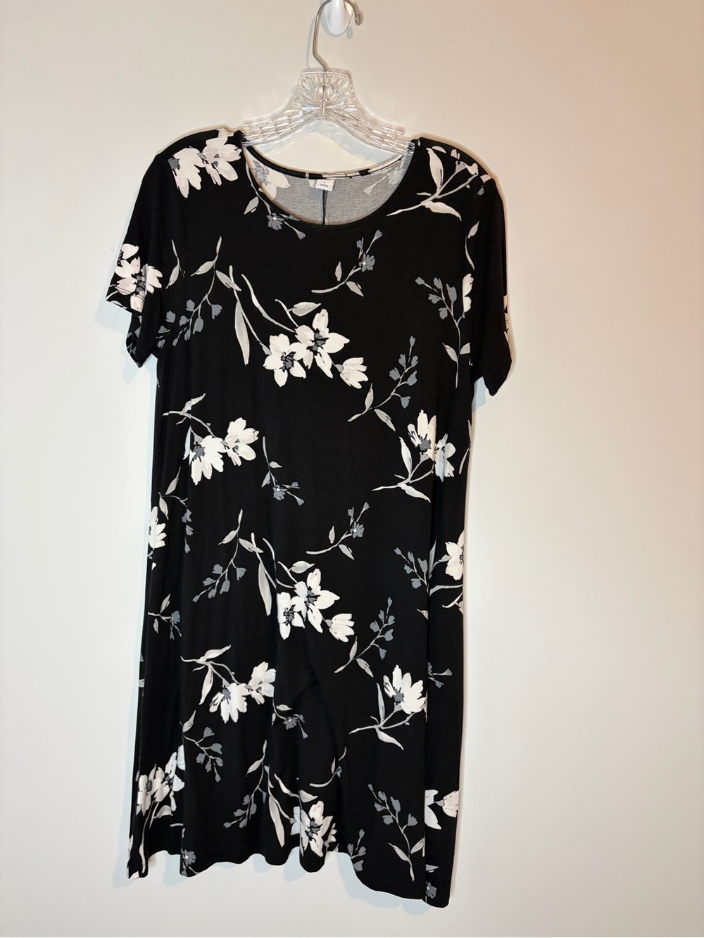Old Navy Black Floral Short Sleeve Dress Size L